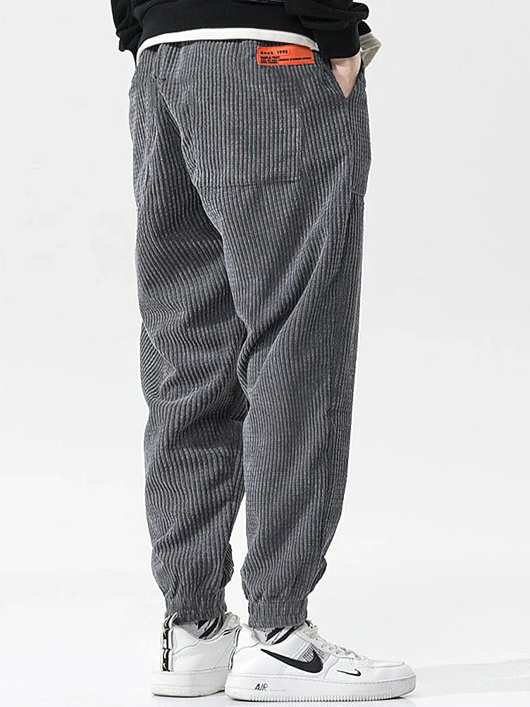Comfortable men's wide corduroy joggers – relaxed fit, breathable fabric, for casual outings 5