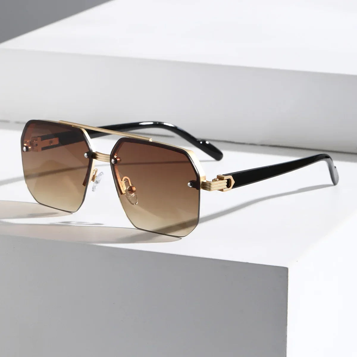 Leichte geometrische Herren Sonnenbrille – minimalistisches Design, Kunststoff, für jeden Anlass 9
