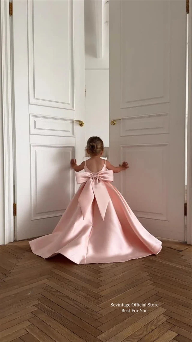 Plush timeless girls' flower girl dress - bow-back, floor-length organza, for wedding