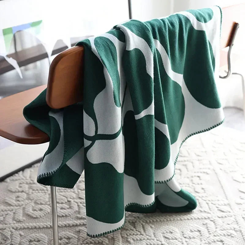 Plush Deluxe Sofa Bedspread Scandinavian Patterned Shawl Household Decor 2026 – Jacquard Imitation Cashmere Throw Blanket