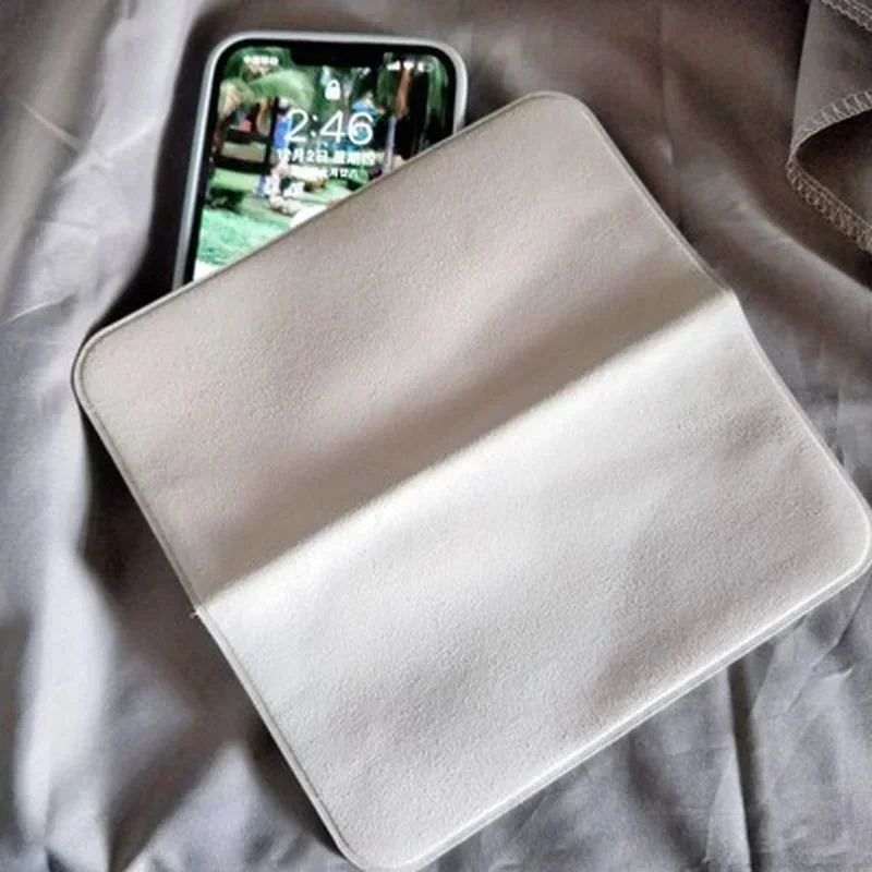 Polishing Microfiber Cloth for Phone's and Laptops - Safe Cleaning Wipes