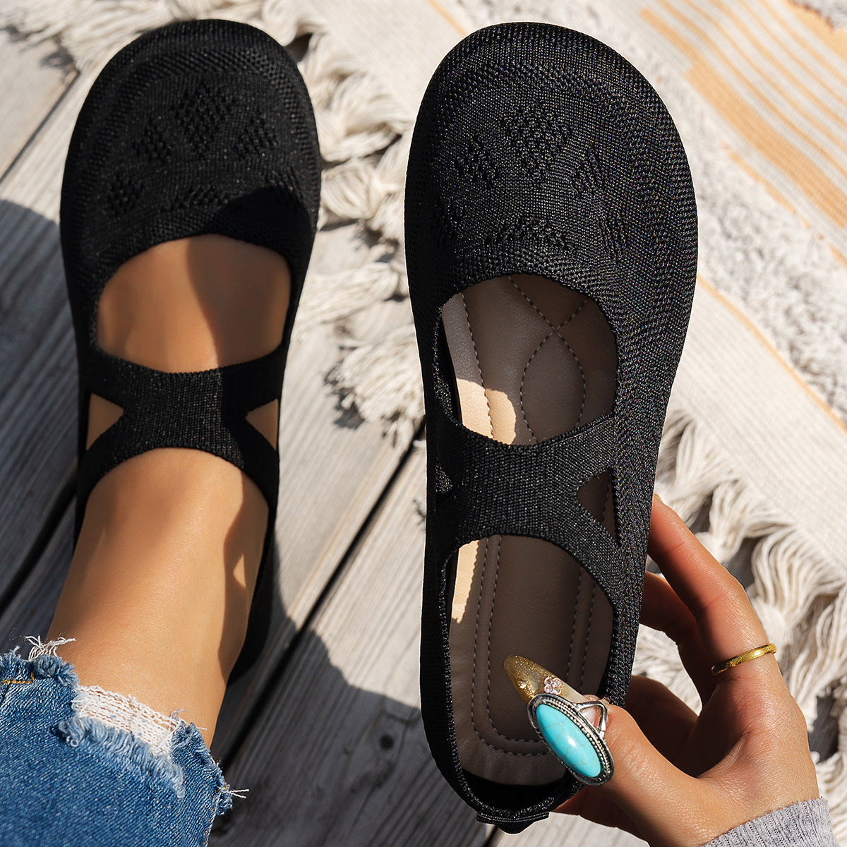 Plush cozy women's everyday flats - round-toe, fabric, casual daily wear for work and travel