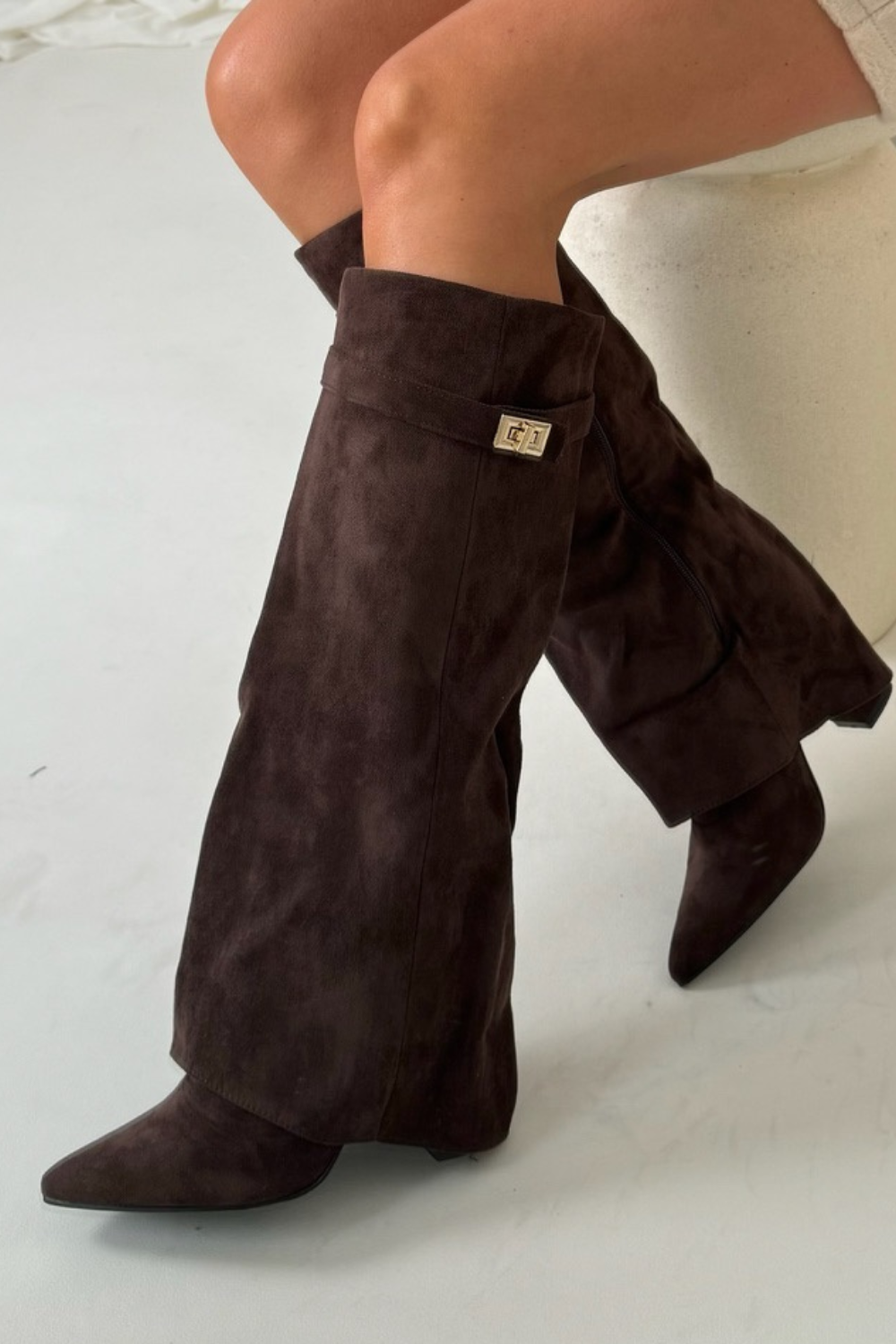 Women’s Supportive Knee-High Boots - Pointed Toe, Suede
