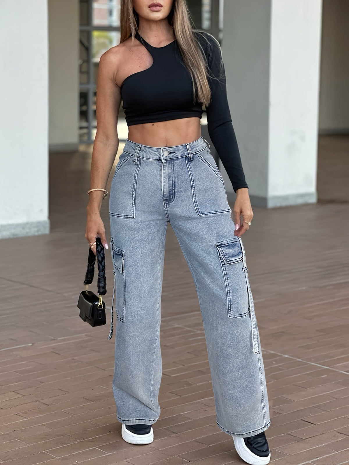 Trendy Light Blue Cargo Jeans for Women with Stretch Fabric and Practical Pockets for Everyday Comfort-4