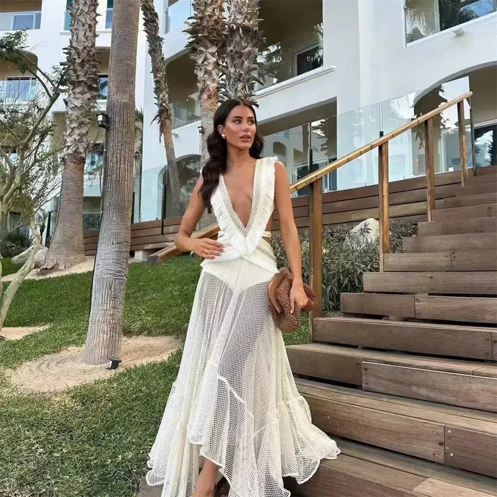 Off-White Chiffon Maxi Dress for Women with Open Back and Embellished Star Detail, Elegant Long Dress for Formal Occasions-2