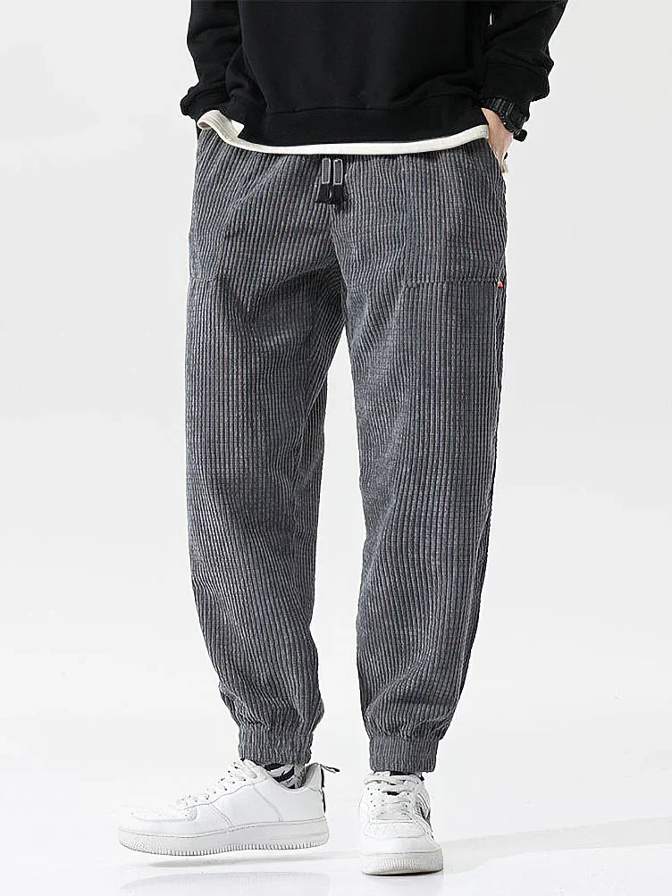 Comfortable men's wide corduroy joggers – relaxed fit, breathable fabric, for casual outings 3