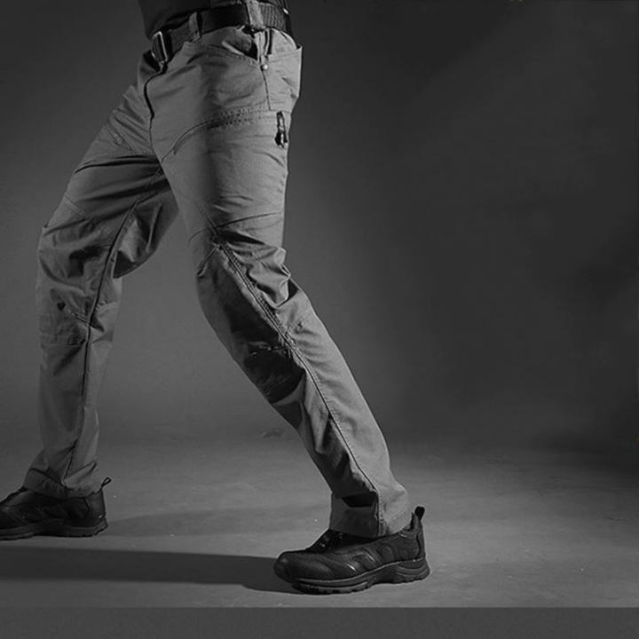 Durable men's waterproof hiking pants – ergonomic design, breathable fabric, for outdoor adventures 1