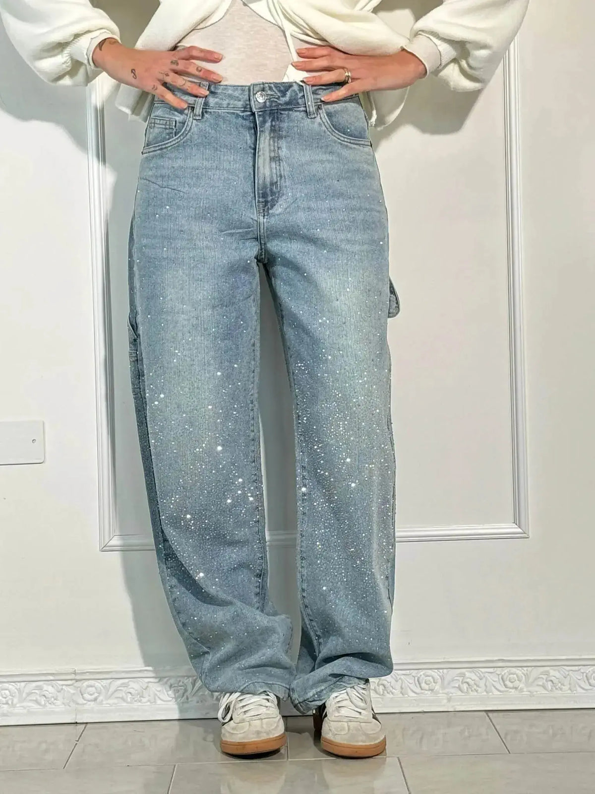 Relaxed Fit Blue Denim Straight Leg Jeans with Rhinestone Embellishments for Casual Glamour-5