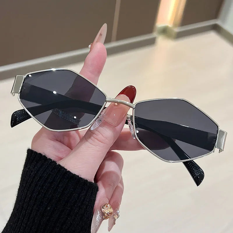 Leichte Damen Sonnenbrille – polygonales Design, metallischer Rahmen, für den Alltag 5