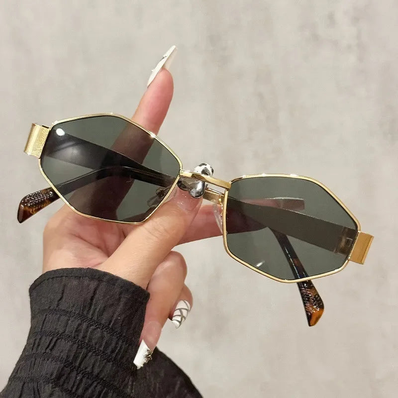 Leichte Damen Sonnenbrille – polygonales Design, metallischer Rahmen, für den Alltag 6
