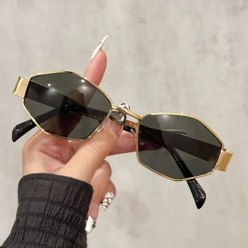 Leichte Damen Sonnenbrille – polygonales Design, metallischer Rahmen, für den Alltag 9