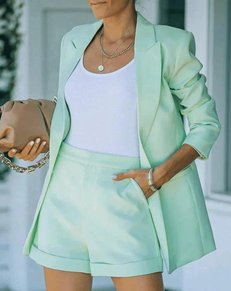 Leichtes und lässiges Damen Set – eleganter Blazer, bequeme Shorts, für Büro und Freizeit 0