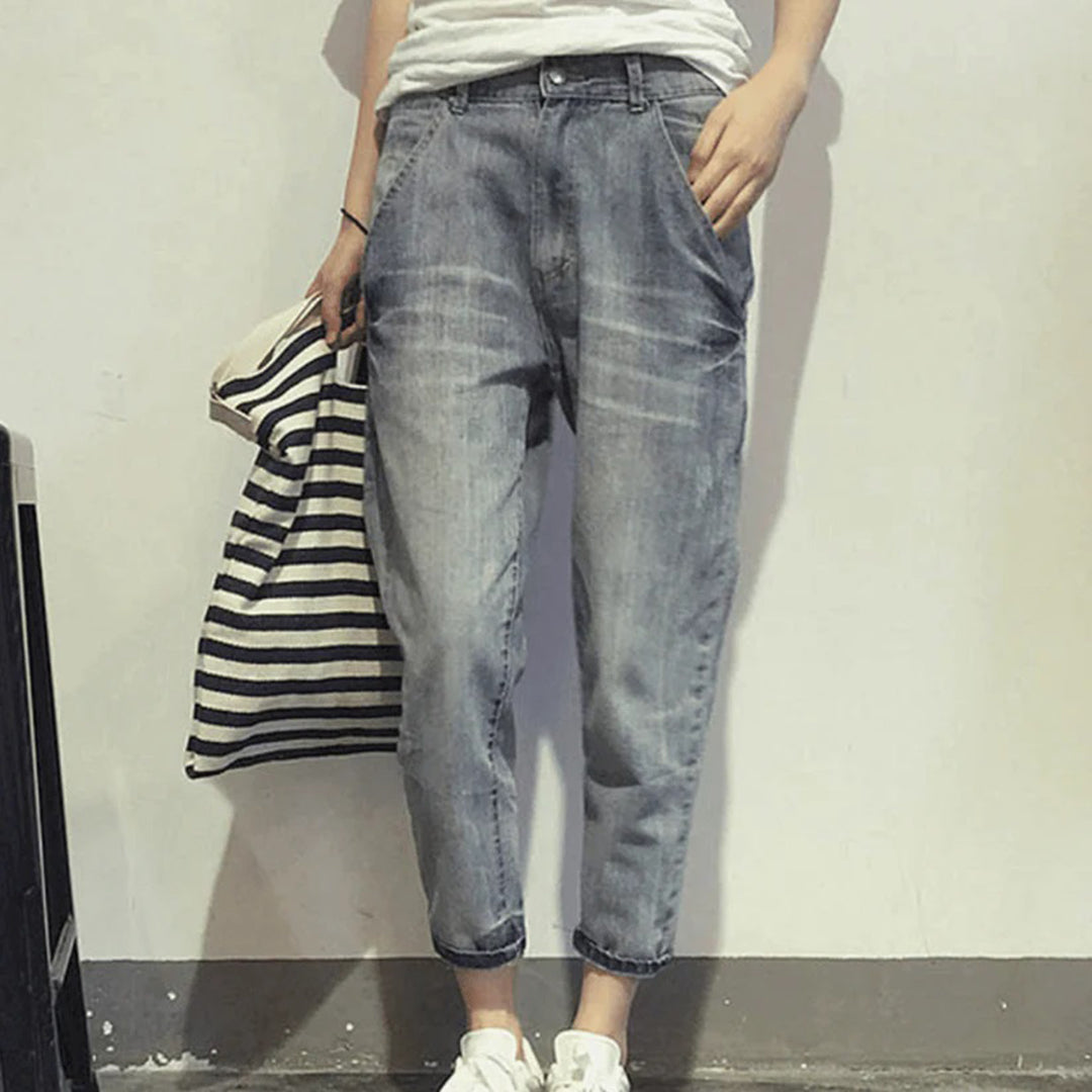 Variant image for Comfortable Women's Jeans for Summer, Casual Denim Pants, Versatile Fit, Easy Care, Ideal for Daily Wear-1