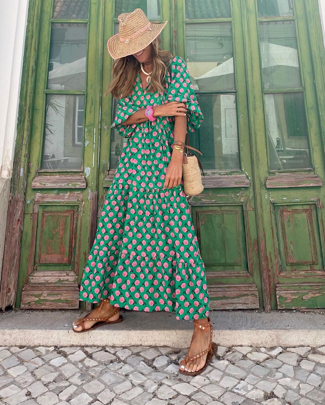 Elegant Long Sleeve Maxi Dress for Women, Flattering Floral Design, Perfect for Formal Events and Special Celebrations-3