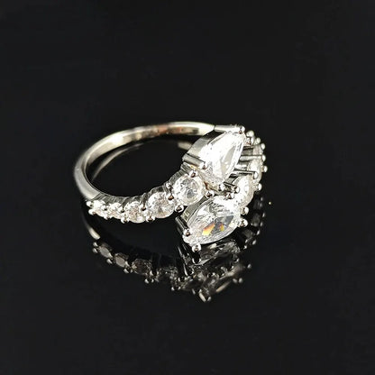 Flexible Cubic Zirconia Cocktail Ring Valentine Gift 2026 Sparkling Prong Setting