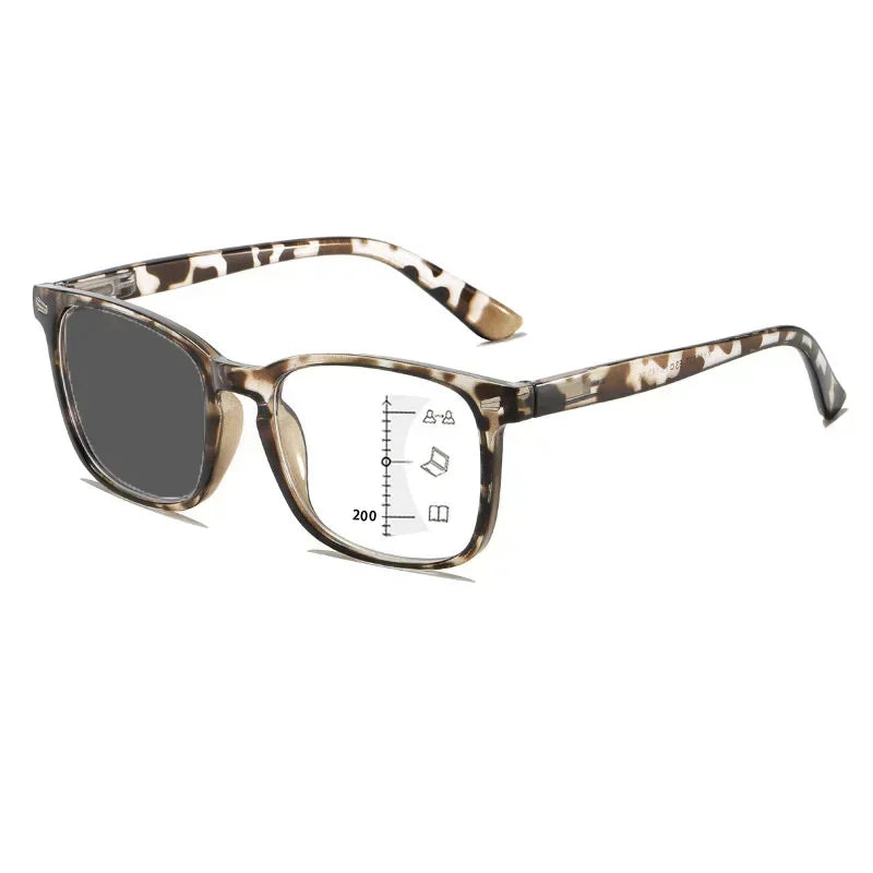 Reading Photochromic Sunglasses Multifocal Glasses Fall 2026 Color Changing Progressive Presbyopia Lenses Outdoors