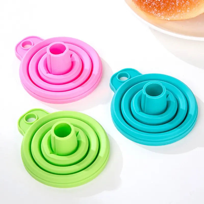 Household Telescopic Funnel Kitchen Device - High Temperature Resistant Mini Folding Funnel - 4 Colors Available