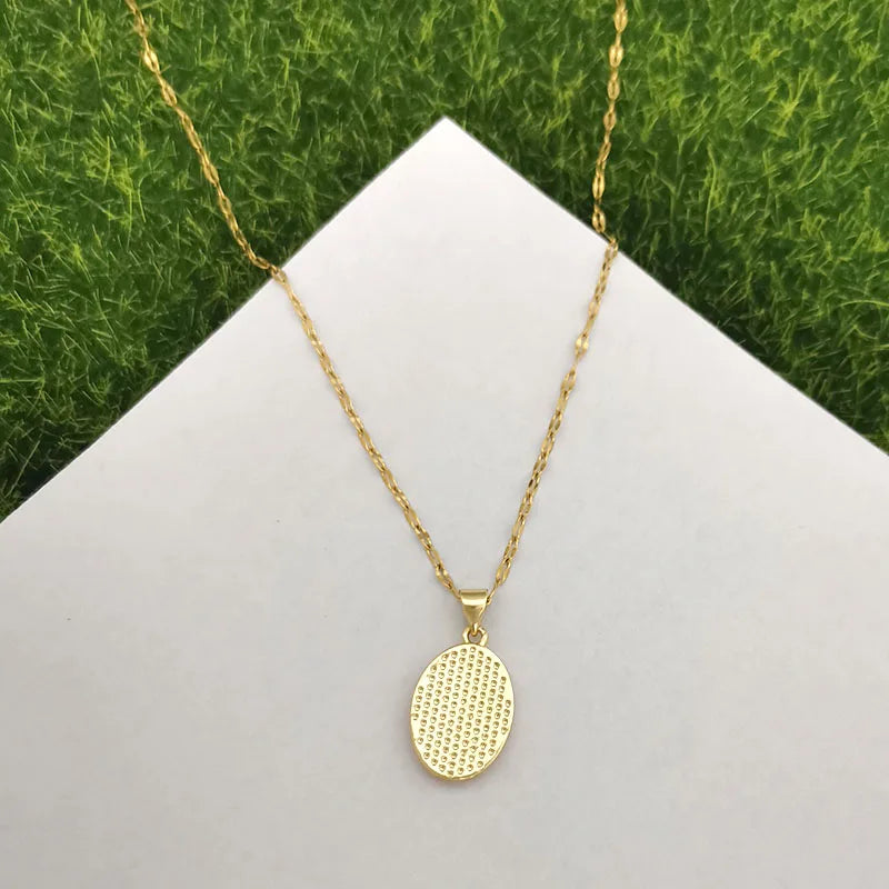 women's Timeless Virgin Mary pendant necklace - 18K gold-plated stainless steel link chain, for everyday wear
