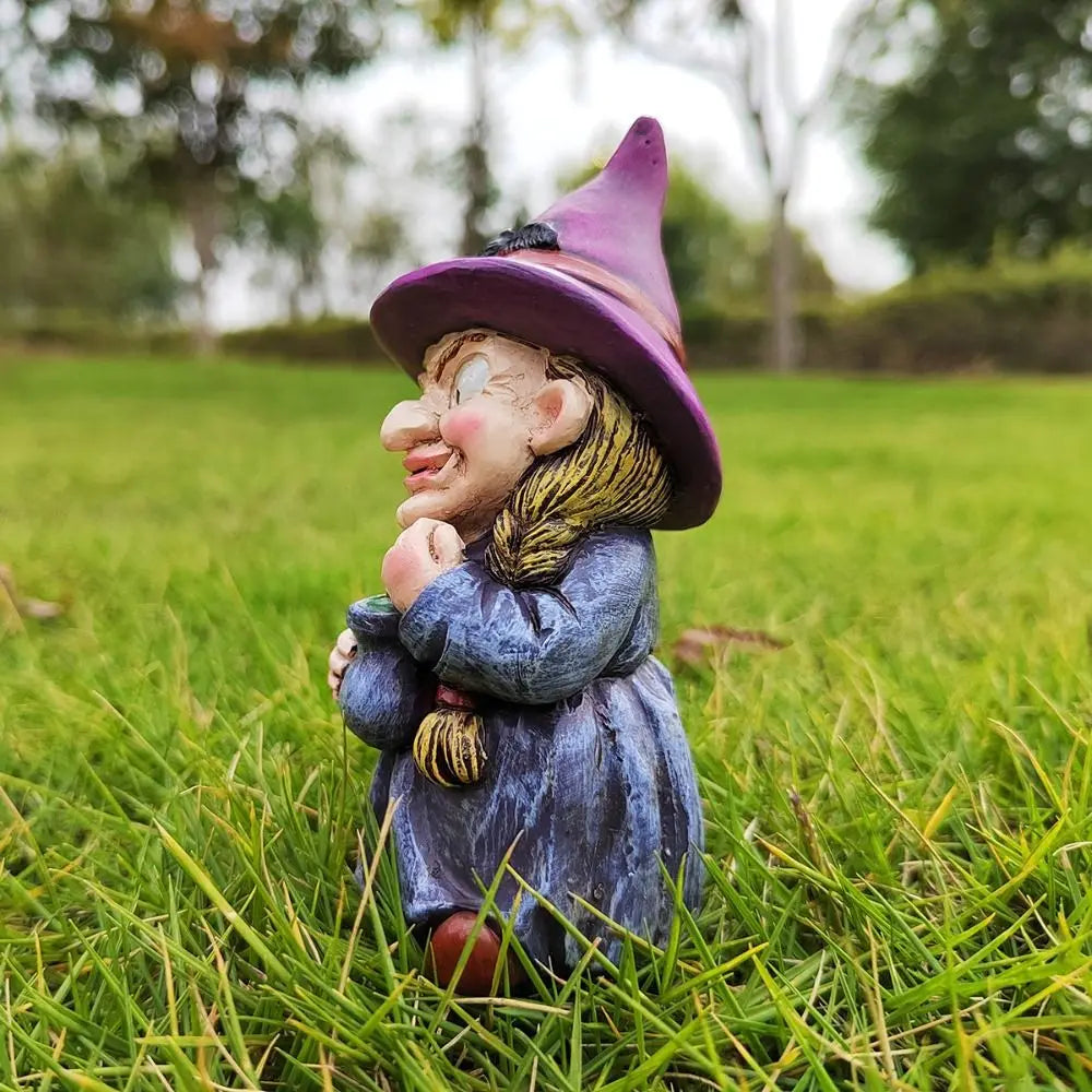 Resin Witch Statue Water-Resistant Garden Gnome Figurine Indoor Outdoor Halloween Decor 2026 Gift Idea