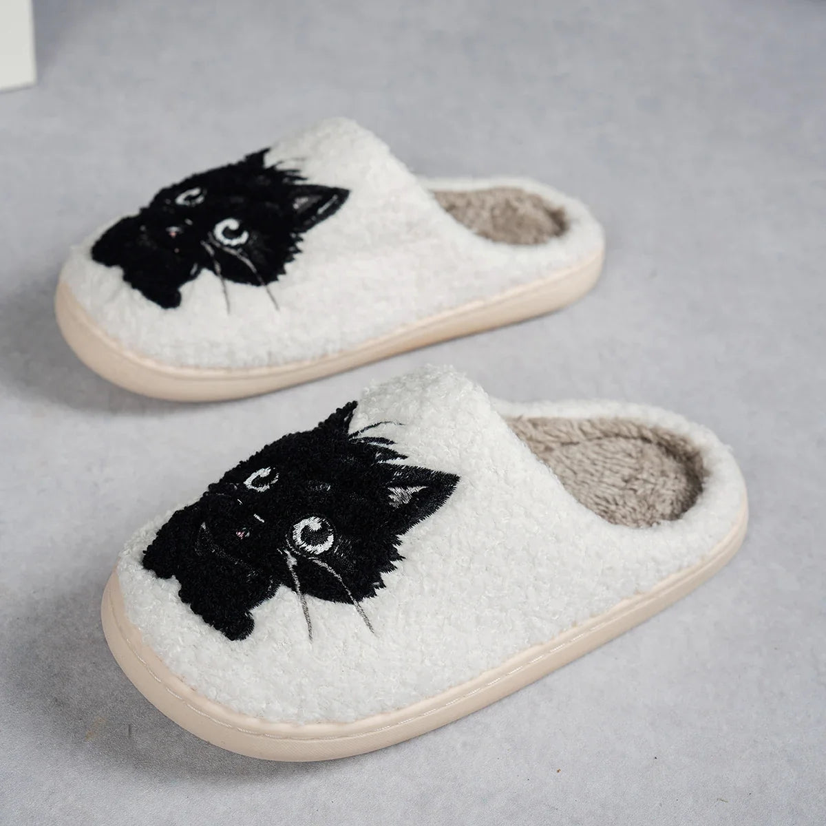 cat-face design, plush lining, cozy indoor winter wear for chilly evenings at home – Plush girls' slippers