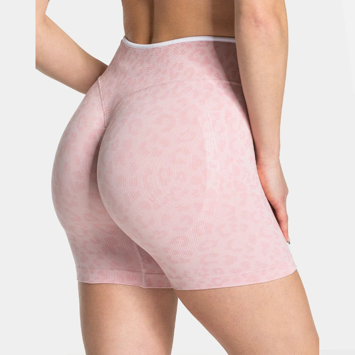 women's Stretchy seamless yoga shorts - high-waist hip-lifting, nylon blend, for gym and running