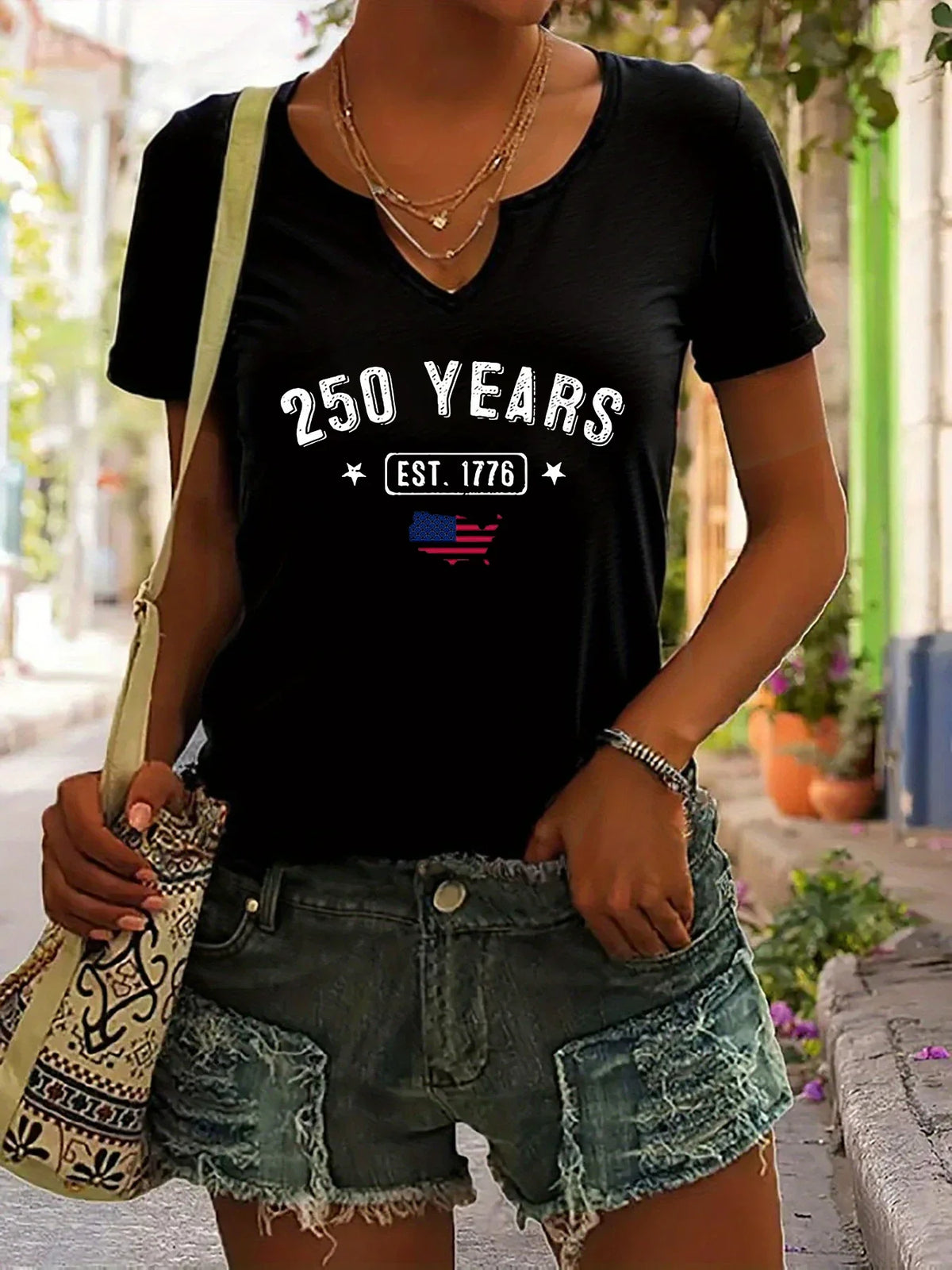 V-neck, short sleeve, patriotic EST.1776 USA print, casual top – Breathable women's t-shirt