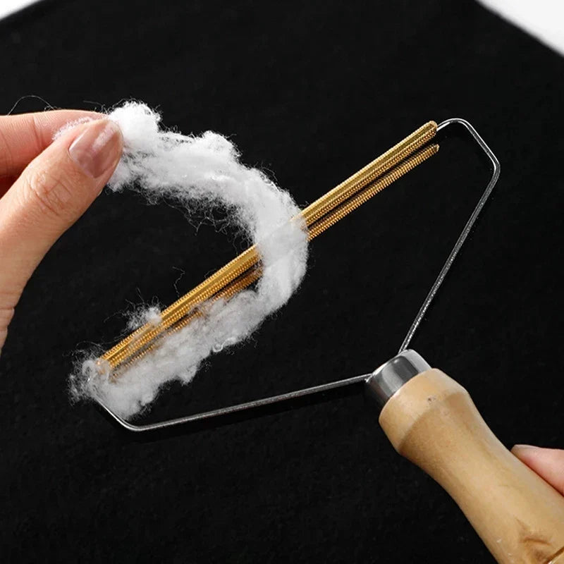 Wooden Brush Travel-Friendly Lint Remover Pet Hair Cleaning Device