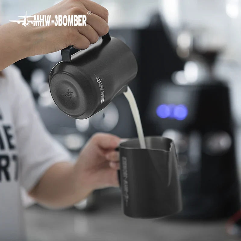 Milk Frothing Pitcher Kit 350ml 450ml Stainless Steel Barista Steaming Pitchers Fall 2025 Creamy Microfoam