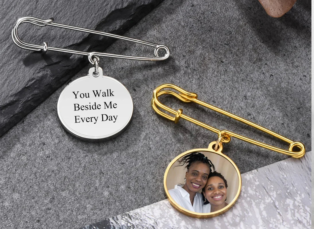 Photo Custom Brooch Pin - Personalized Memorial Picture Wedding Boutonniere Pendant, Zinc Alloy