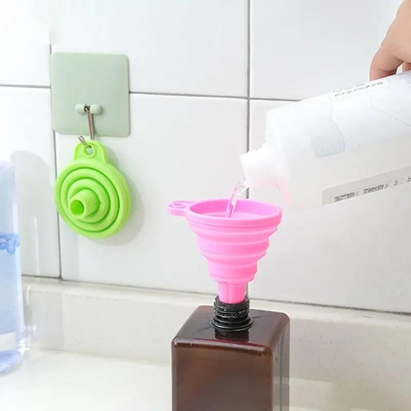Household Telescopic Funnel Kitchen Device - High Temperature Resistant Mini Folding Funnel - 4 Colors Available