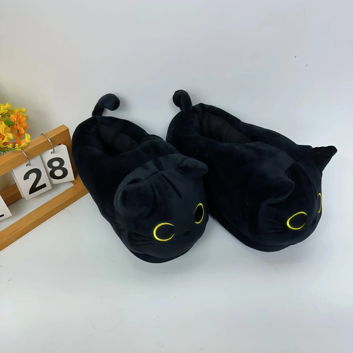 Plush Cozy Unisex Slippers - Siamese Cat Plush Cartoon Design, Canvas, Indoor Use
