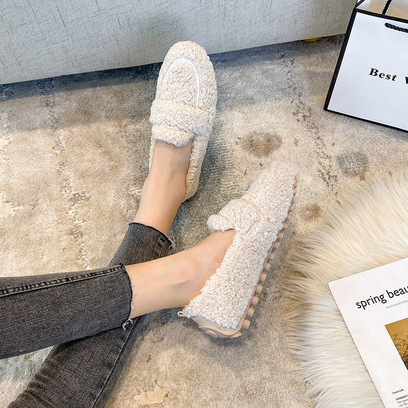 Variant image for Plush Slip-On Shoes with Non-Slip Sole for Comfort and Style, Warm Indoor Footwear, Lightweight Casual Shoes-1