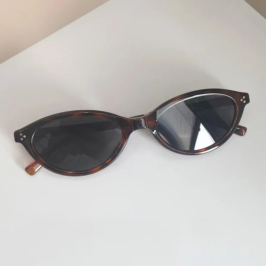 Sunglasses Foldable Cat Eye Vintage Narrow Frame UV400 Protection Travel-Friendly Pocket Shades Fall 2026 Trend Gift