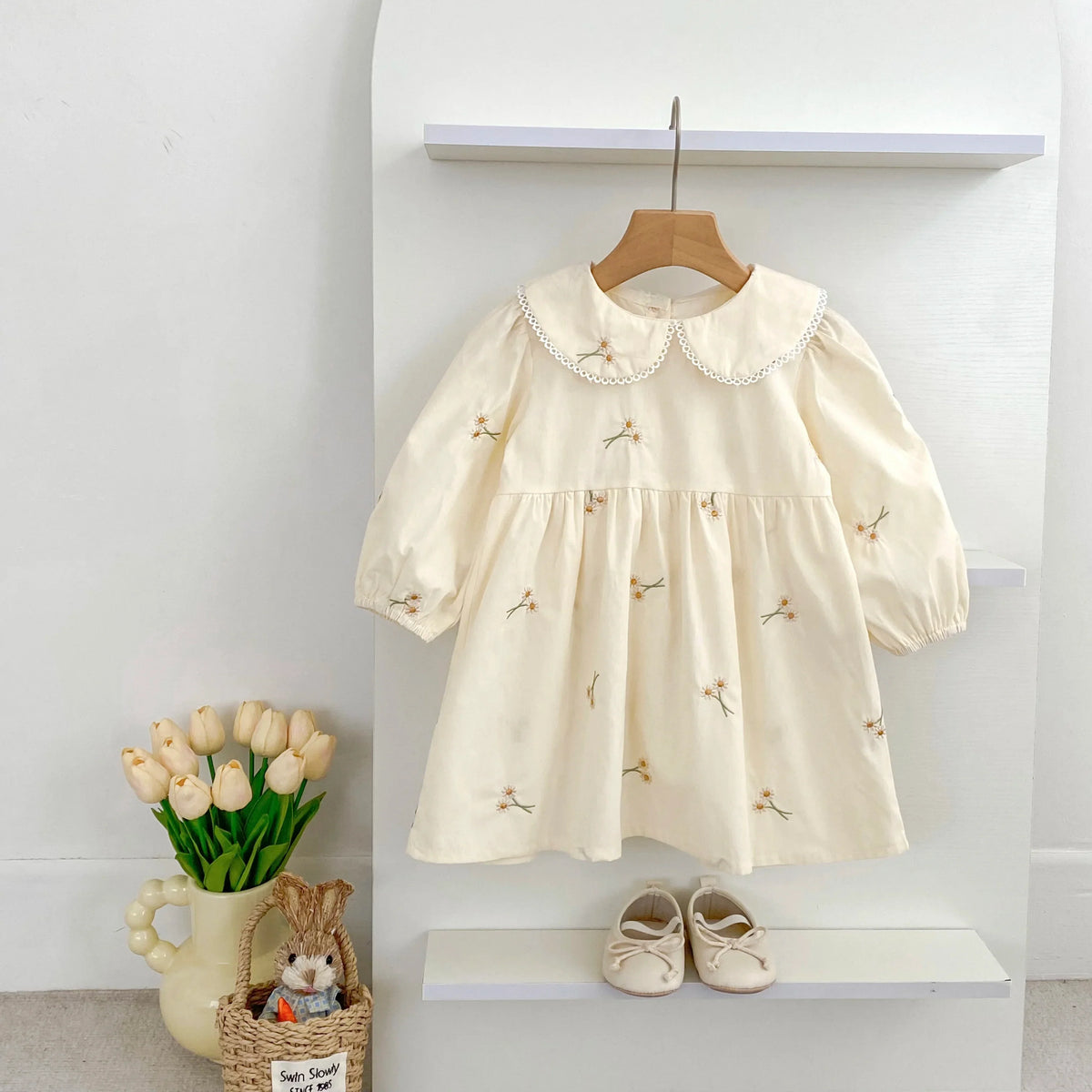 Plush, classic girls' dress - Peter Pan collar, cotton, floral embroidery, mid-calf length for spring