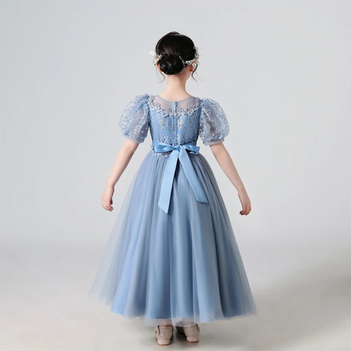 Plush Girls' Dress - Flowy Princess-Cut Lace-Embroidery, Polyester, Wedding Party
