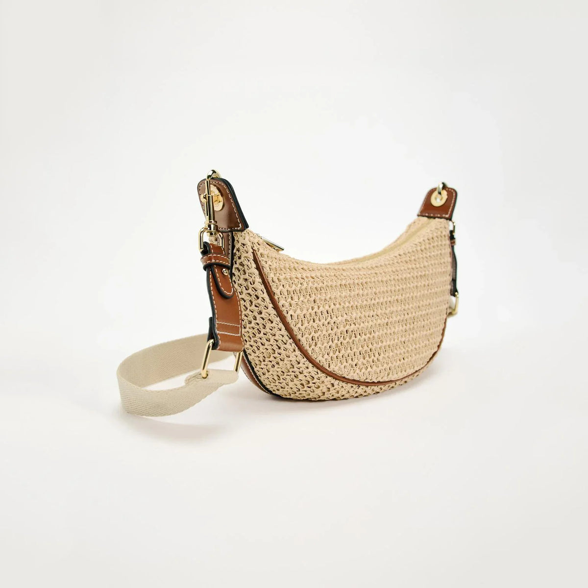 hobo style, crossbody, for beach & summer – Light women's woven straw shoulder bag