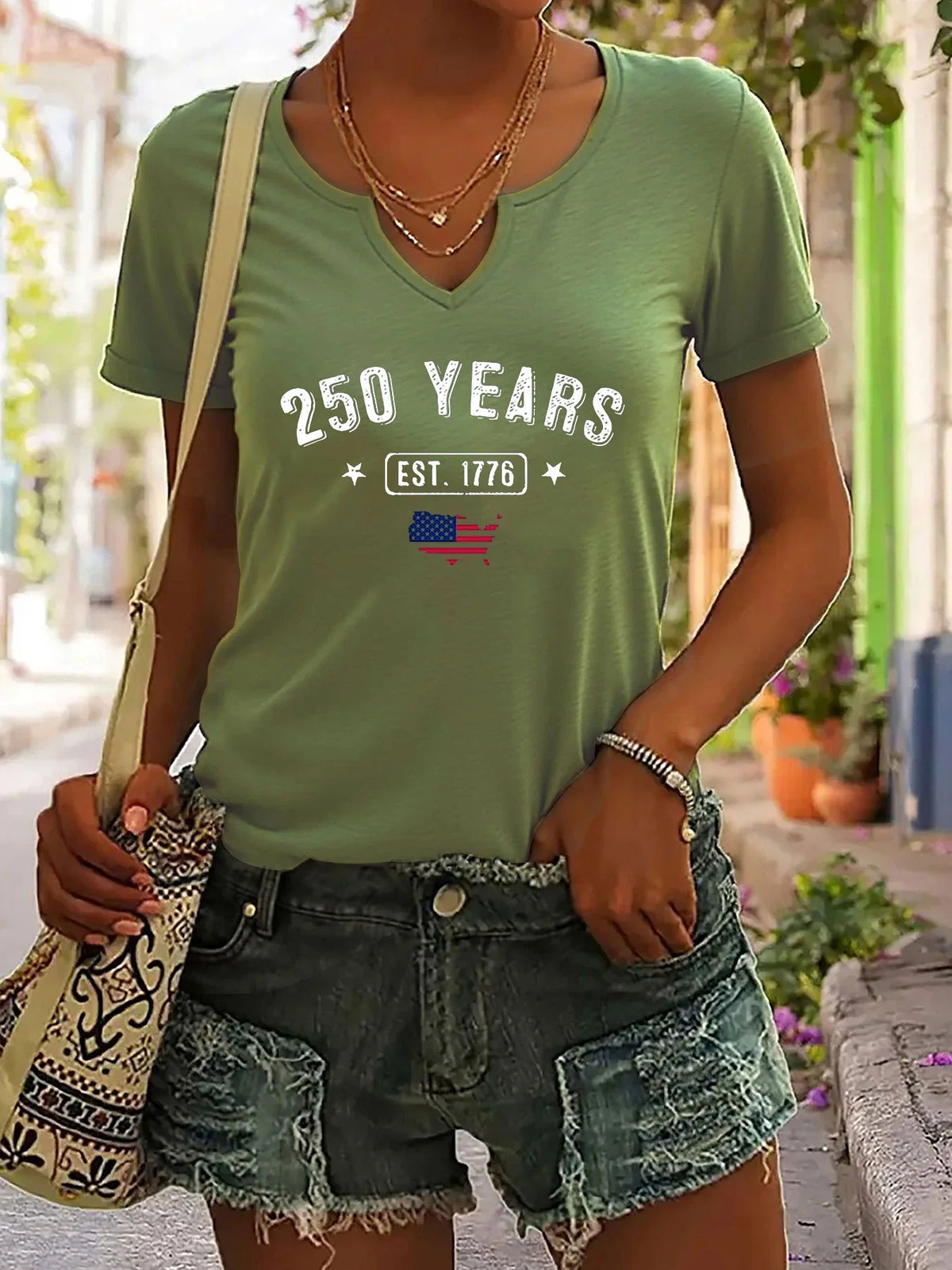 V-neck, short sleeve, patriotic EST.1776 USA print, casual top – Breathable women's t-shirt