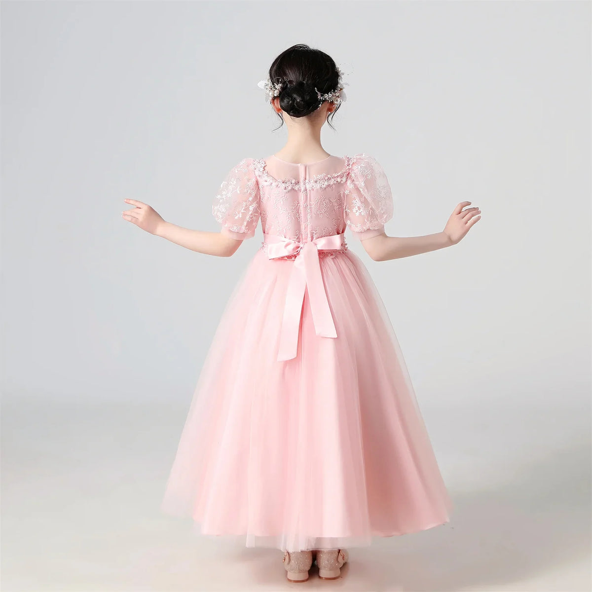 Plush Girls' Dress - Flowy Princess-Cut Lace-Embroidery, Polyester, Wedding Party
