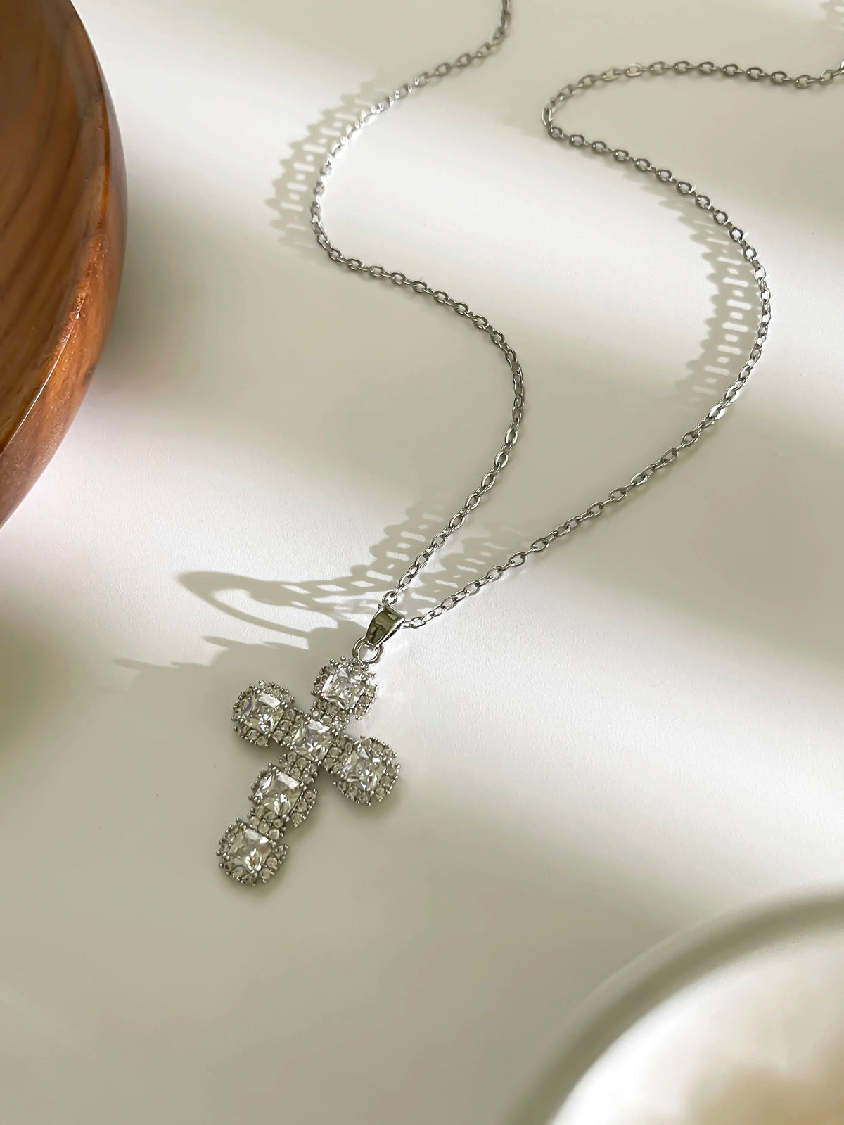Pendant Cross Necklace Gold Tone - Cubic Zirconia Jewelry, Stainless Steel Chain, Fall 2026 Gift Idea