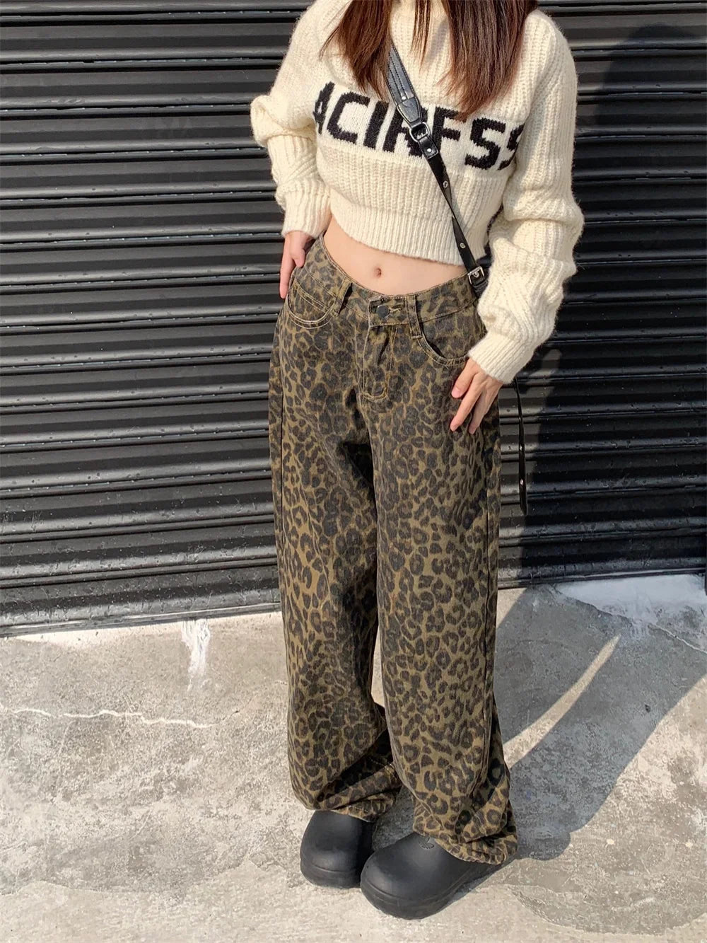 High-Waisted Leopard Print Wide Leg Jeans for Women, Trendy Fit in S-XXL Sizes-4