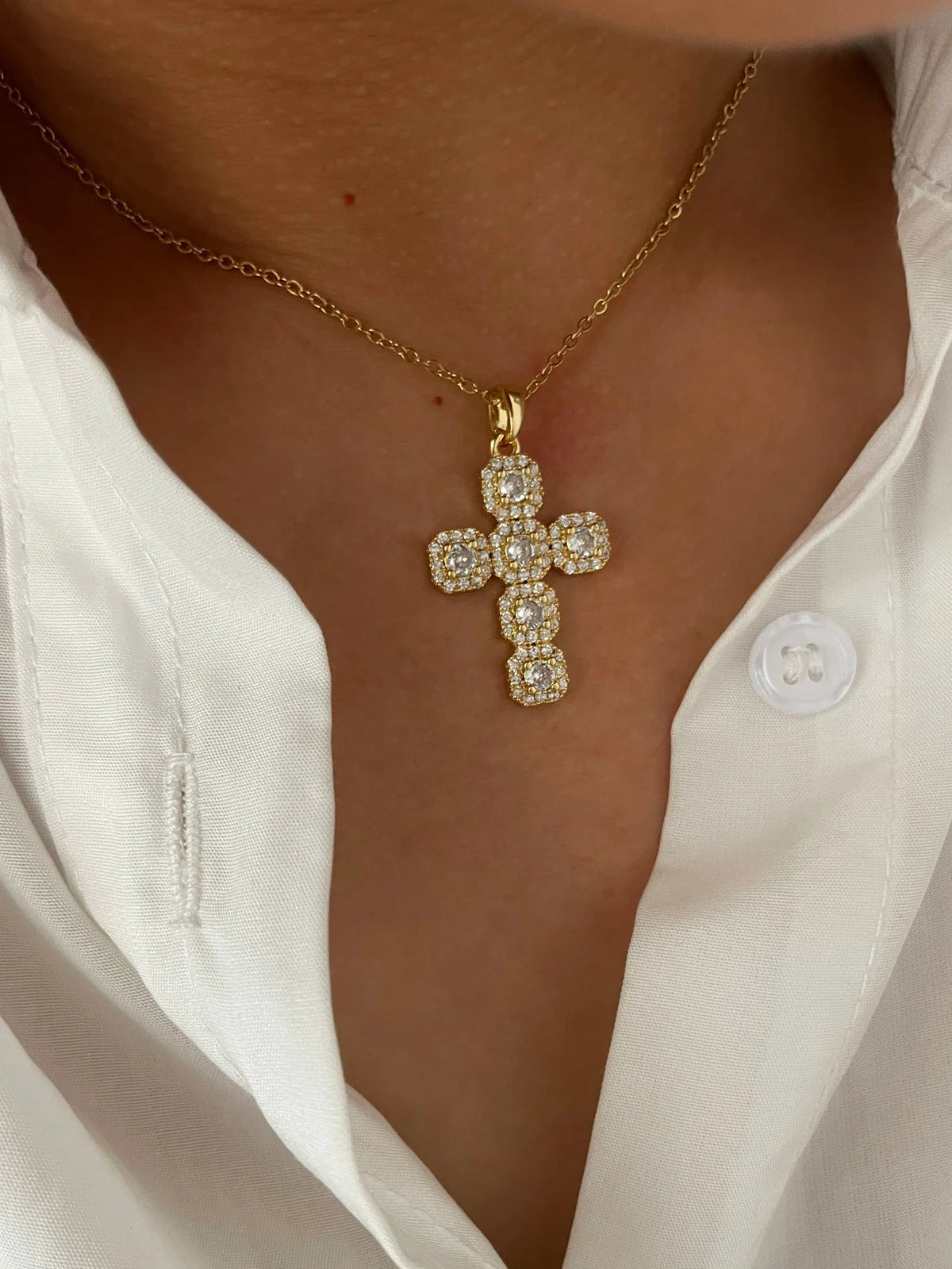 Pendant Cross Necklace Gold Tone - Cubic Zirconia Jewelry, Stainless Steel Chain, Fall 2026 Gift Idea