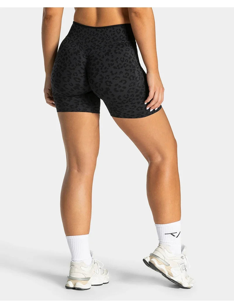 women's Stretchy seamless yoga shorts - high-waist hip-lifting, nylon blend, for gym and running