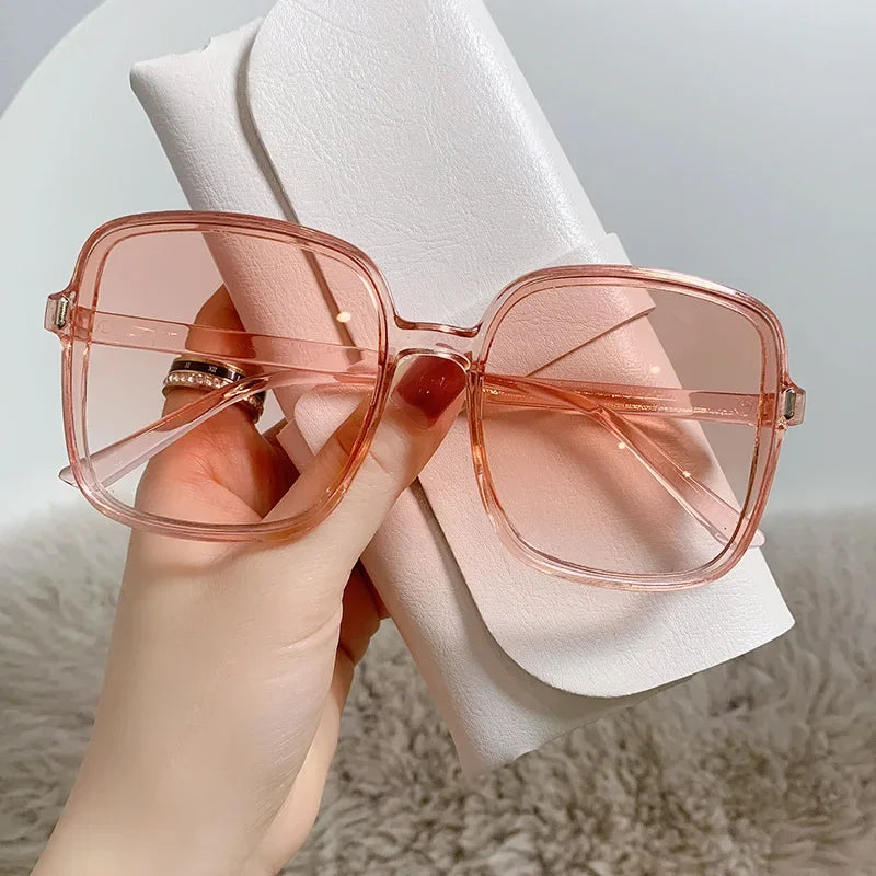 Wayfarer Vintage Sunglasses 2025 Women Fashion Shades Retro Eyewear for Outdoor Style