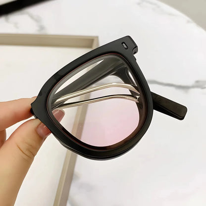 Foldable Sunglasses Travel-Friendly Travel Eyewear Summer 2026 UV Protection Essential