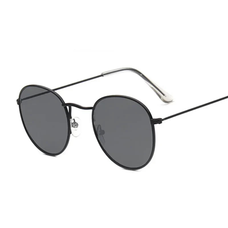 Vintage Compact Round Sunglasses for Women - Timeless Retro Mirror Fashion Shades Lunette De Soleil