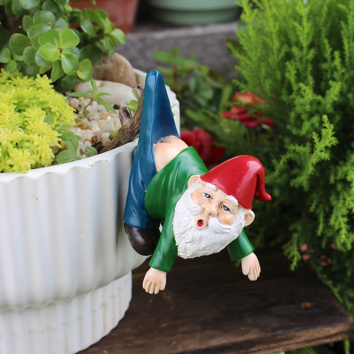 Gnome Garden Hanging Statue Resin Outdoor Ornament Summer 2026 Whimsical Garden Decor Gift Idea