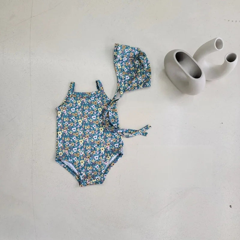 Light baby girls' one-piece swimsuit - polka-dot suspender style with hat, nylon, cozy for summer beach wear