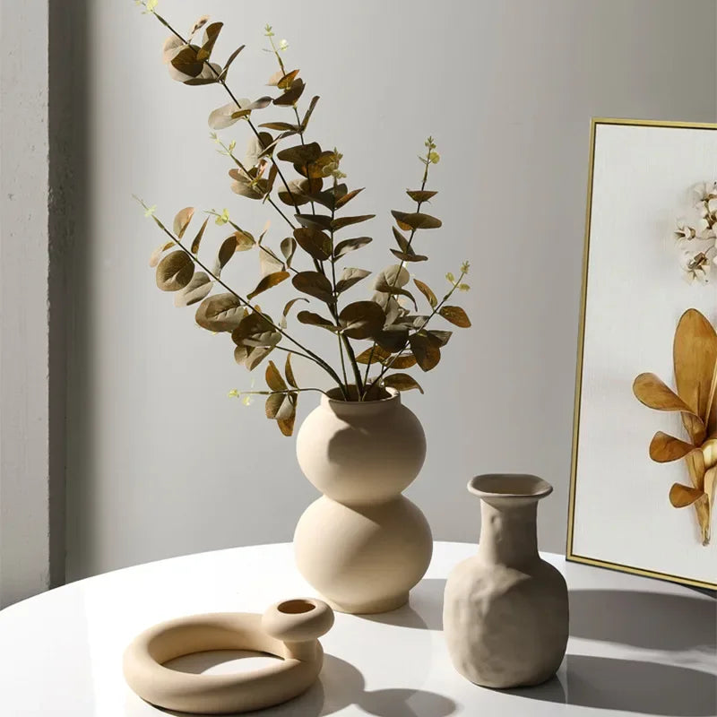 Ceramic Vase Embryo Sculptural Tabletop Vase Scandinavian Minimalist Household Decor Fall 2025 Ideal For Dry Flower Display
