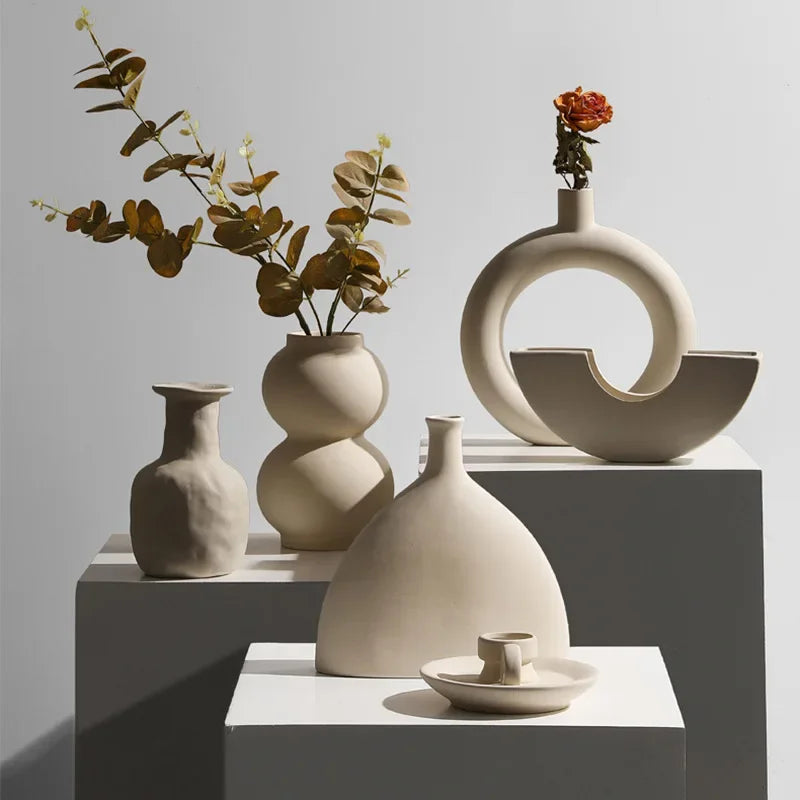 Ceramic Vase Embryo Sculptural Tabletop Vase Scandinavian Minimalist Household Decor Fall 2025 Ideal For Dry Flower Display
