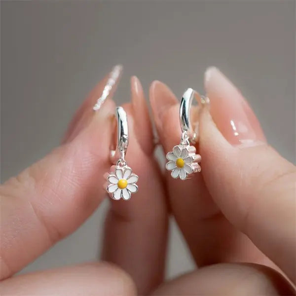 Korean Style Party Jewelry, Fall 2026 Gift Idea – Crystal Flower Earrings Pearl Drop Gold Tone